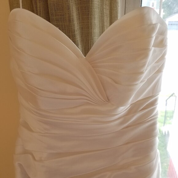 La Sposa Wedding Dress | Size 12 - Picture 1 of 8
